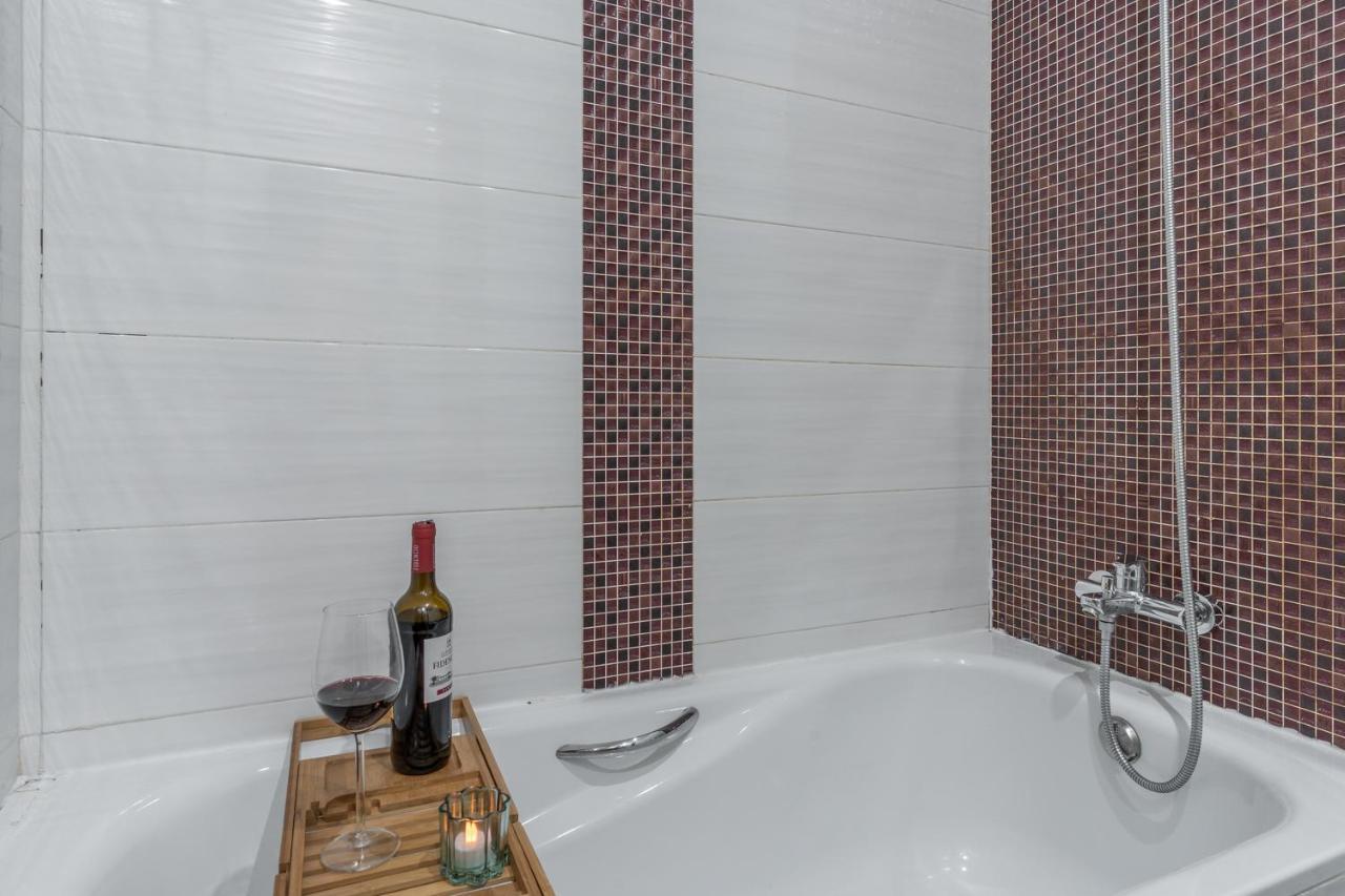 Tuguest Postigo II Catedral Apartment - Free Parking Granada Exterior foto